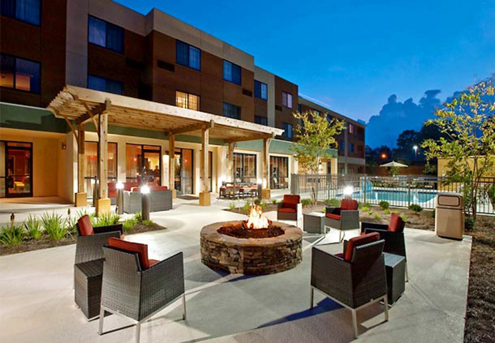 Courtyard By Marriott Troy Hotel Exterior foto